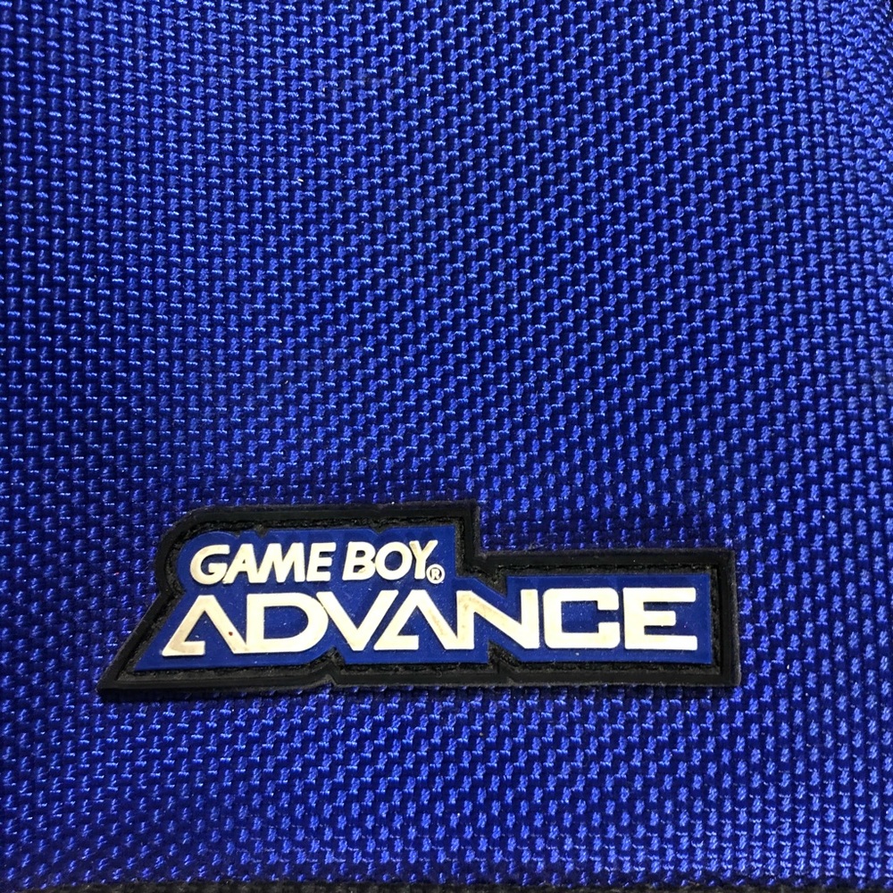 Game boy advance shoulder bag
